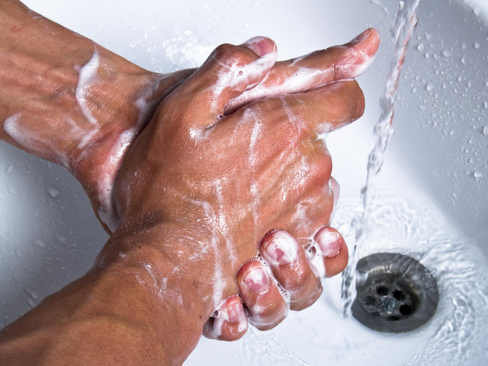 Sådan skal du vaske hænder • Guide til korrekt håndvask